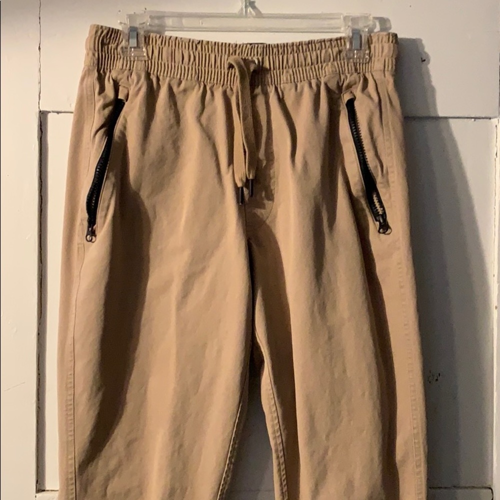 Under Armour khaki joggers, sz med